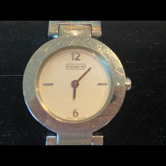 Retro signature C’s Coach Watch. - Picture 6 of 7